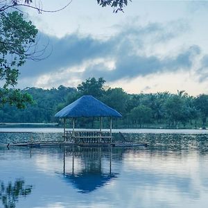 Almost Heaven Lake Resort By Cocotel Cavinti Exterior photo